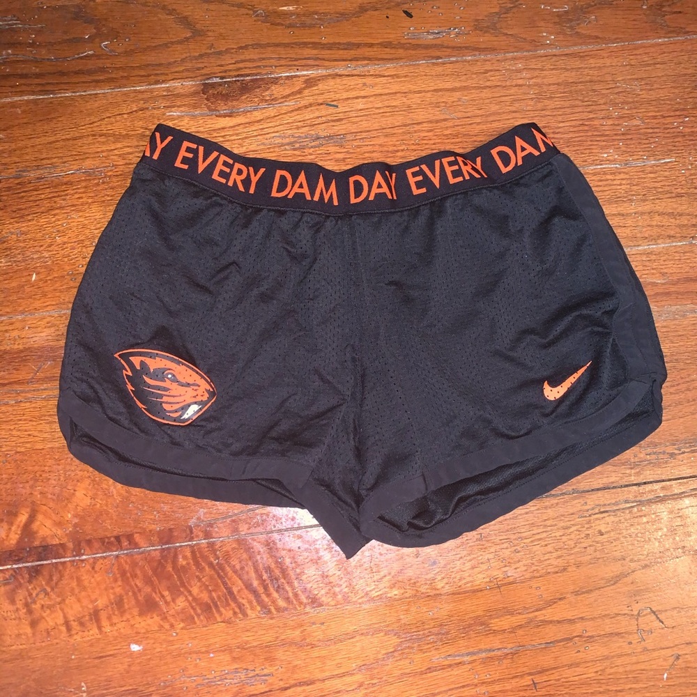 NIKE EXERCISE SHORTS